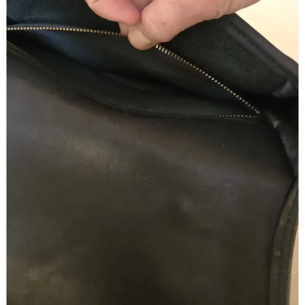 Vintage Coach 205 Glove‑Tanned Leather‎ Flap Bag With Top Handle — Black (1983)